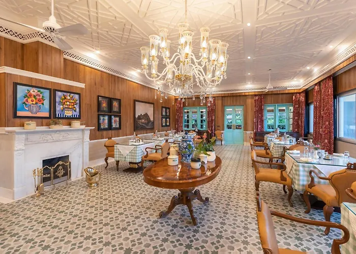 Mayfair Manor Jungpana